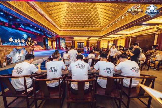 NiKo , m0NESY , 和 cadiaN 将在中国与 TyLoo 和 Lynn Vision 进行表演赛